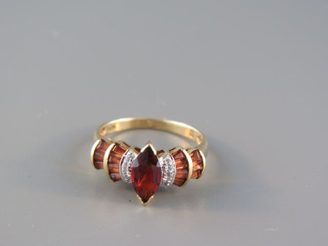 Garnet Diamond Ring marquise 14cf81