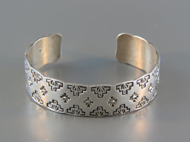 Indian Sterling Bracelet signed 14cfd9