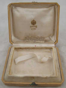 A Russian birchwood Faberge box 14f941