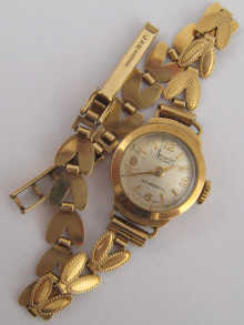 A 9 carat gold ladys Accurist wrist