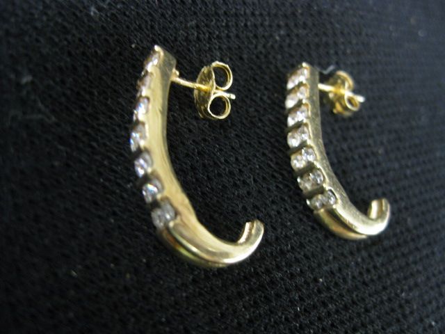 Diamond Earrings 28 round diamonds 14fa89