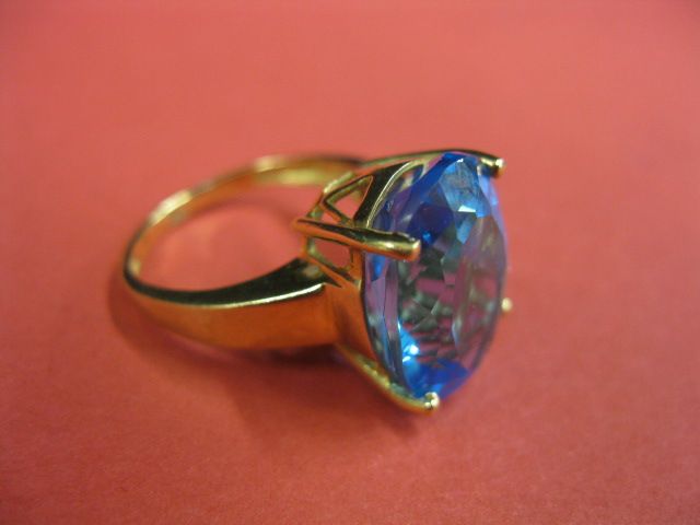 Blue Topaz Ring 8 carat oval London