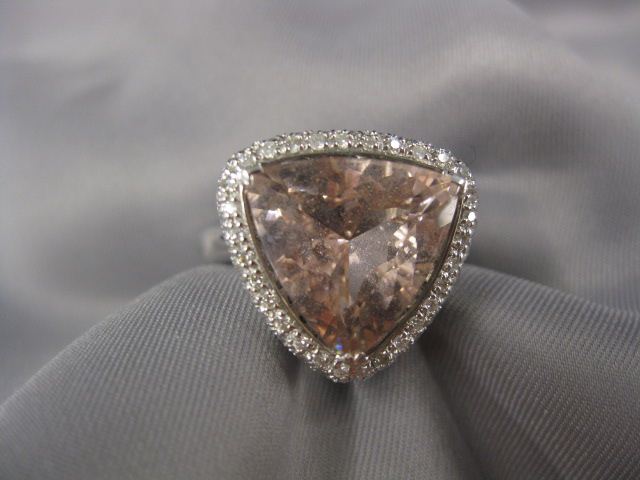 Morganite & Diamond Ring triangular