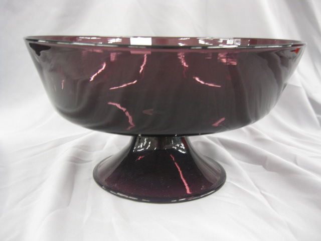 Amethyst Art Glass Bowl pedestal 14fcf8