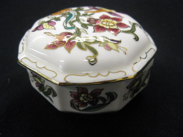 Zsolnay Porcelain Box handpainted 14fe64