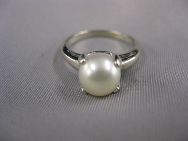 Pearl Ring 8 mm pearl in 14k white gold