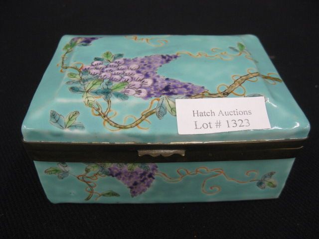 Chinese Porcelain Dresser Box wisteria 14fff0