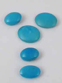 A quantity of loose polished turquoise 150029