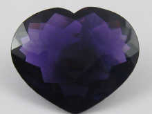 A loose polished heart shape amethyst 15002b