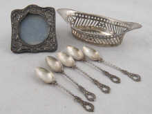 Five silver tea spoons hallmarked 150125