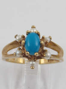 A hallmarked 9 ct gold turquoise