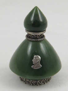 A nephrite scent bottle with silver