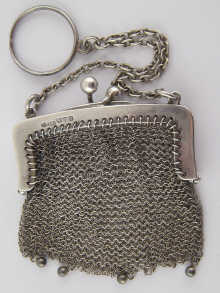 A small mesh purse Chester 1917.