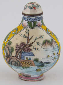 A Chinese enamel on copper snuff