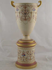 An early 20th century porcelain vase