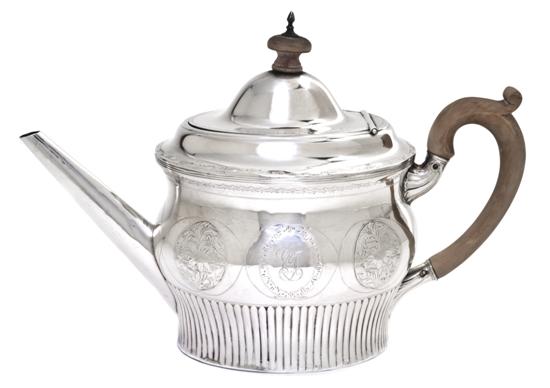  An English Silver Teapot John 150b30