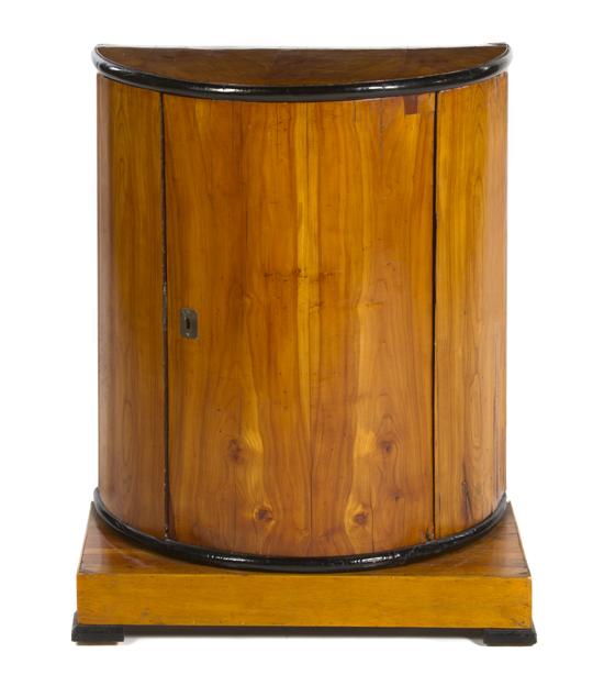  A Biedermeier Console Cabinet 150bdd