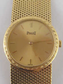 An 18 carat gold Piaget lady s 14e886