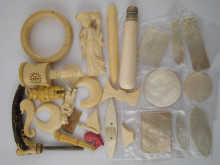 A quantity of bone and ivory items 14e8c9