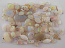 A quantity of loose polished opals 14e918
