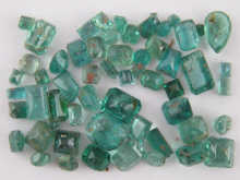 A quantity of loose polished emeralds 14e919