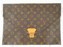 A Louis Vuitton document case 35 14e9a5