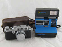 A Leica 35mm camera No. 202252 in ever