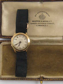 A 9 ct gold ladys wrist watch retailed