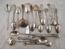 A quantity of small Chinese silver and