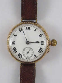 An unusual 9 ct gold gent s wrist 14f2ae