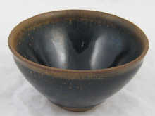 A well potted Chinese ceramic bowl 14f45a