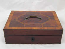 A Georgian mahogany box with velvet 14f474