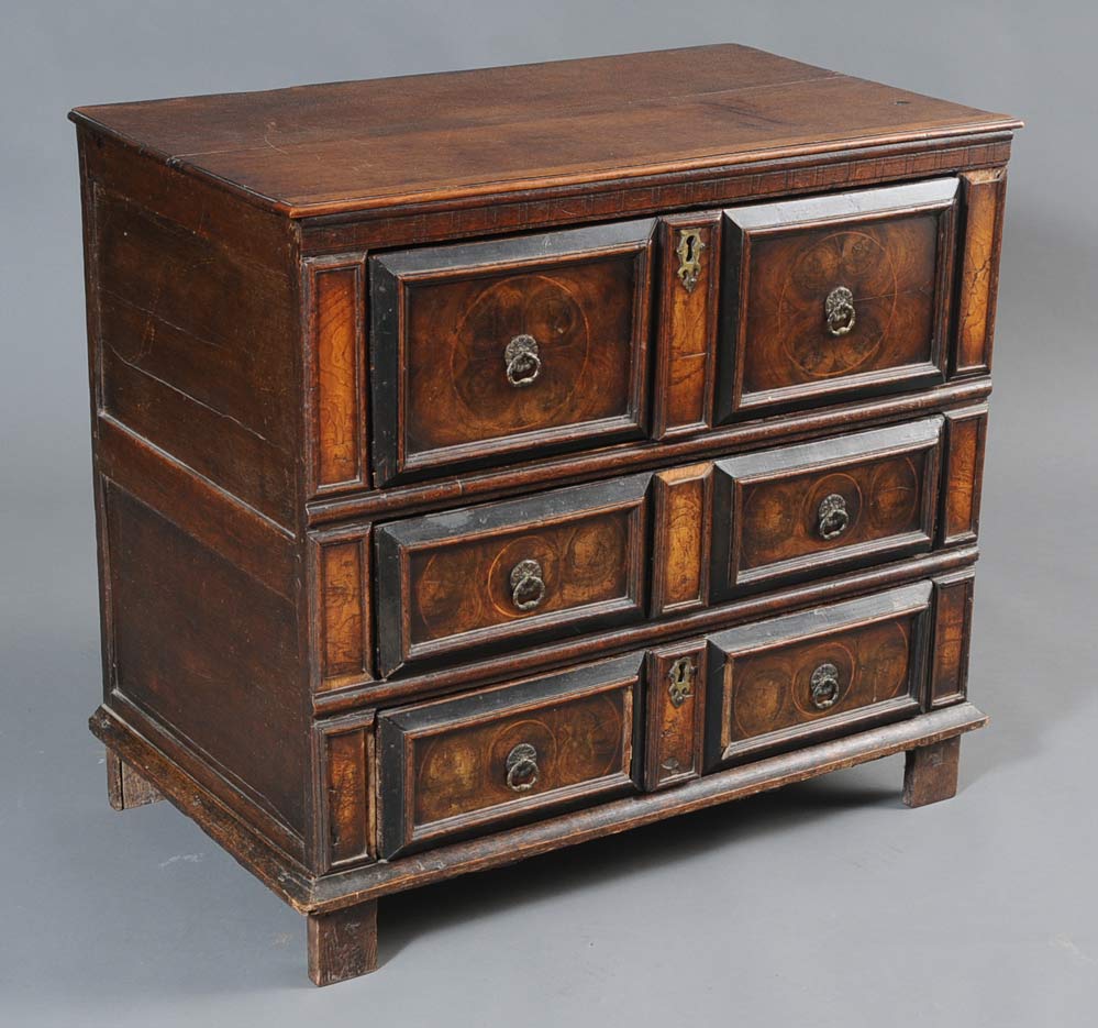 Dutch Baroque Oyster Veneer Chest