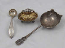 A mixed lot of silver comprising 14f57c
