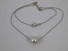 A South Sea cultured pearl pendant 14f5dc