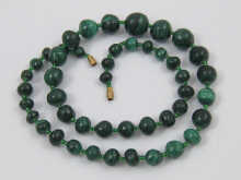 A graduated malachite bead necklace 14f5ee