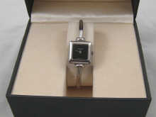 A stainless steel lady s wristwatch 14f605