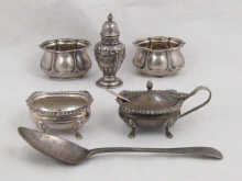 A mixed lot of silver comprising a pair