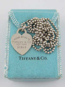 A Tiffany Co silver heart pendant  14f6cc
