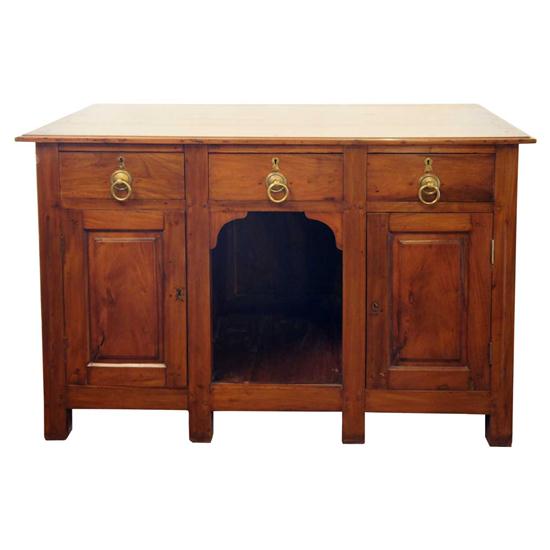 An Anglo Indian Satinwood Kneehole 151f72