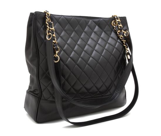 A Chanel Black Leather Shopper 152159