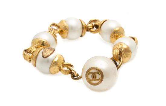 A Chanel Faux Pearl Bracelet. Stamped: