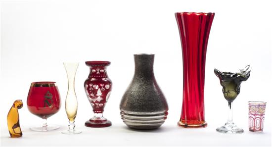  A Collection of Fifteen Glass 15227c