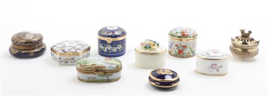  A Collection of Continental Porcelain 152293