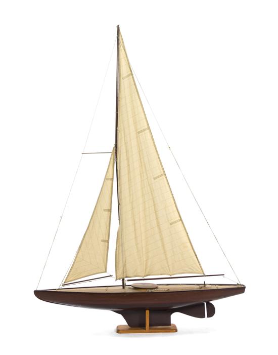 A Hull Model of a Sailboat having a