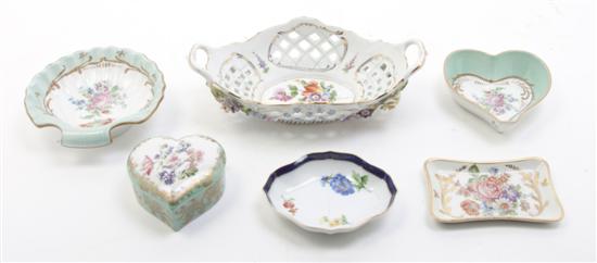  A Collection of Continental Porcelain 152322