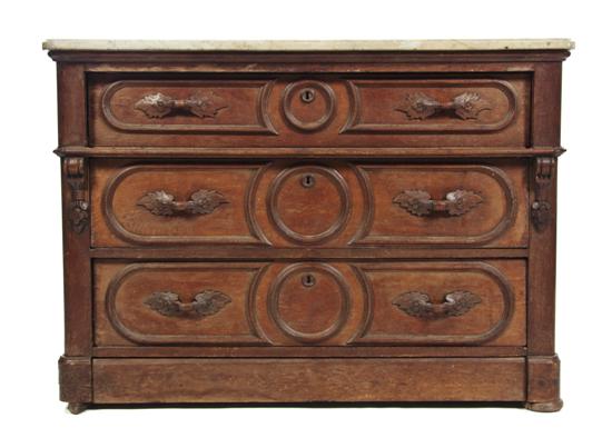  A Victorian Walnut Chest of Drawers 1523d3