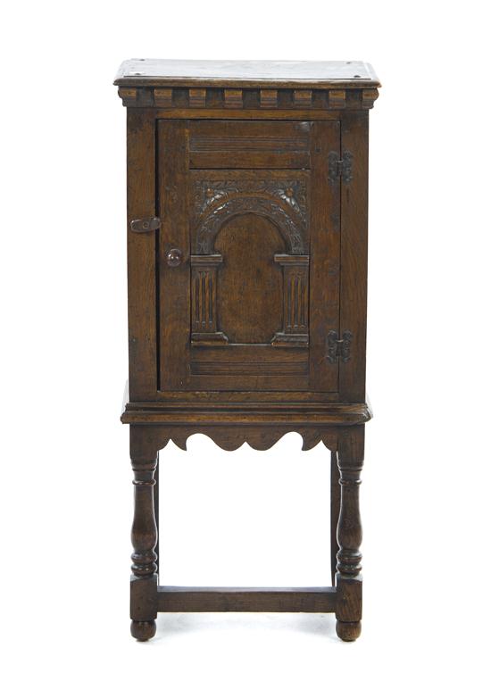  An English Oak Console Cabinet 152507