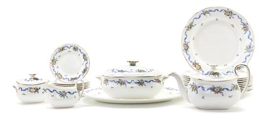 A Wedgwood Porcelain Dinner Service