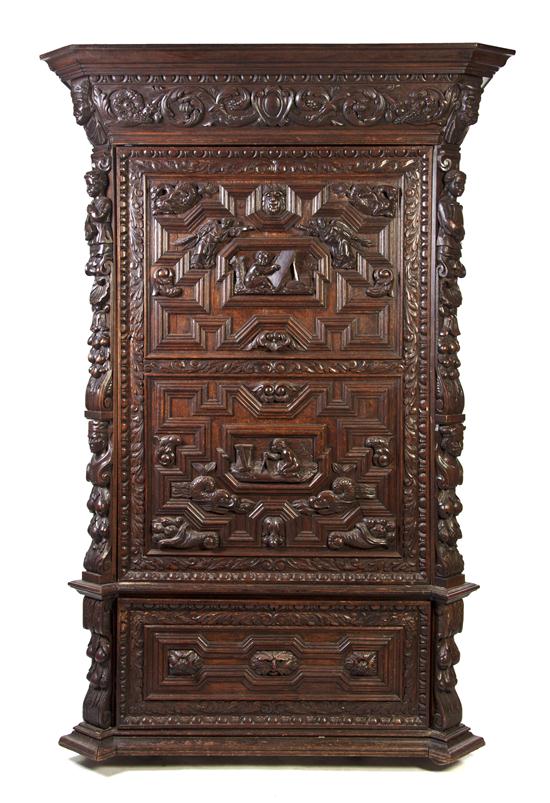  A Renaissance Revival Carved 15267c